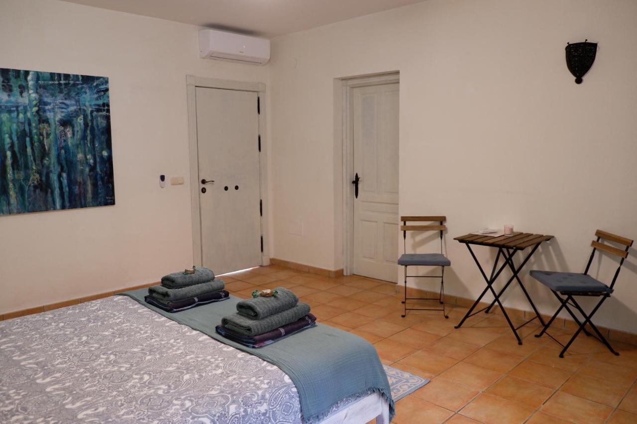 Vegan Guesthouse Finca Pereila Coín Εξωτερικό φωτογραφία